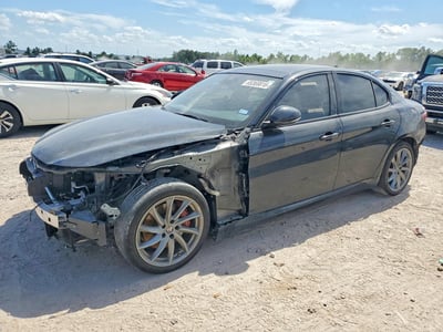 2022 Alfa Romeo Giulia