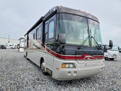 2006 Freightliner Xc Raised Rail