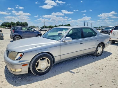 2000 Lexus LS 400