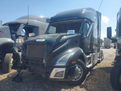 2020 Volvo VNL