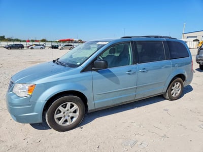 2010 Chrysler Town & Country