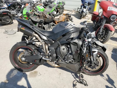 2013 Yamaha YZF-R1