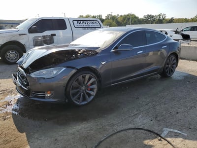 2015 Tesla Model S