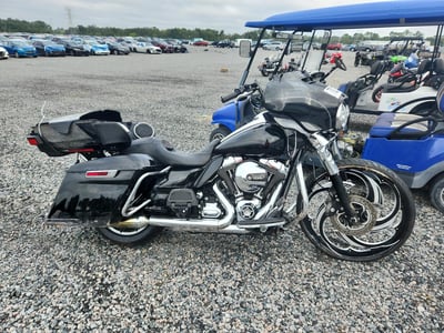 2015 Harley-Davidson FLHTCUI