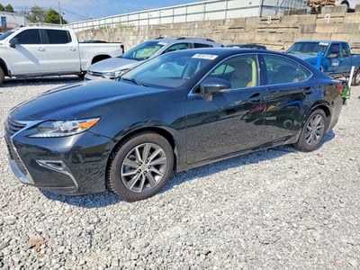 2016 Lexus ES 300h