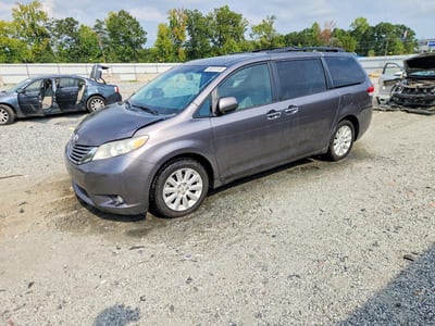 2012 Toyota Sienna