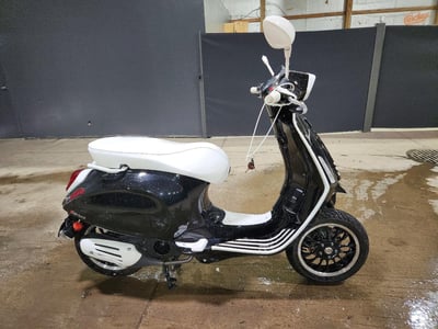 2023 Vespa Primavera / Sprint 150