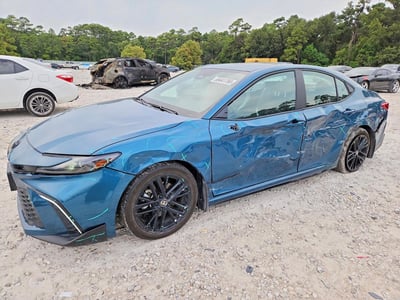 2025 Toyota Camry Hybrid