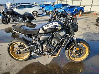 2025 Yamaha XSR700