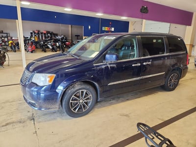 2016 Chrysler Town & Country