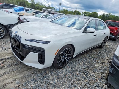 2025 BMW 740i