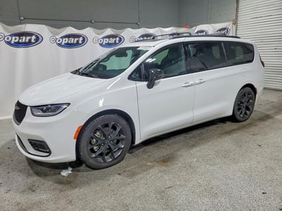 2025 Chrysler Pacifica