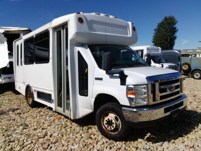 2017 Ford E-450
