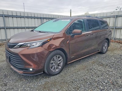 2021 Toyota Sienna Hybrid