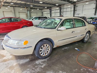2002 Lincoln Continental