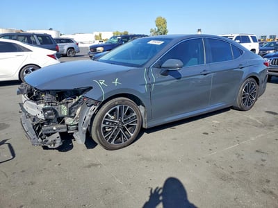 2025 Toyota Camry Hybrid