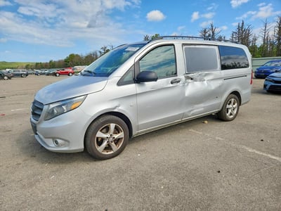 2016 Mercedes-Benz Metris