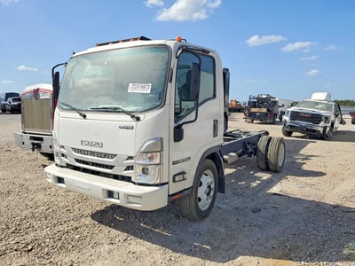 2024 Isuzu NPR HD