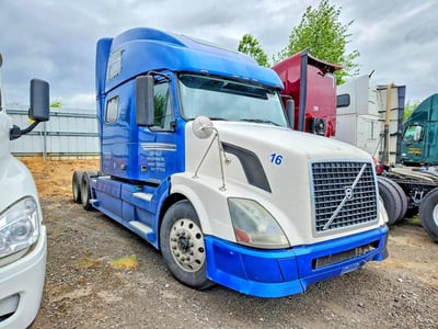 2008 Volvo VNL