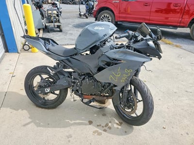 2018 Kawasaki Ex400