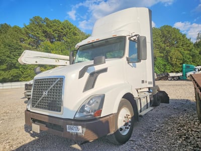 2017 Volvo VNL