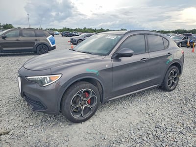 2022 Alfa Romeo Stelvio