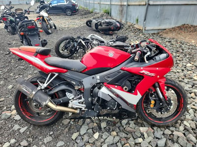 2005 Yamaha YZF-R6