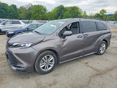 2024 Toyota Sienna Hybrid