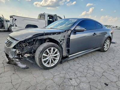 2015 Infiniti Q60