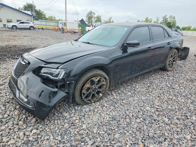 2017 Chrysler 300s