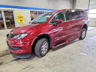 2023 Chrysler Voyager