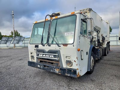 2016 Mack Leu613