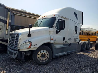 2019 Freightliner Cascadia 125