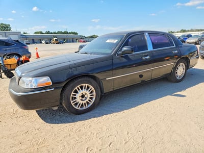 2011 Lincoln Town Car