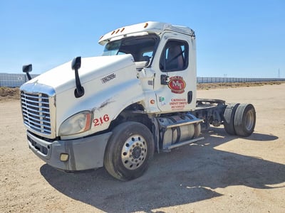 2016 Freightliner Cascadia 125