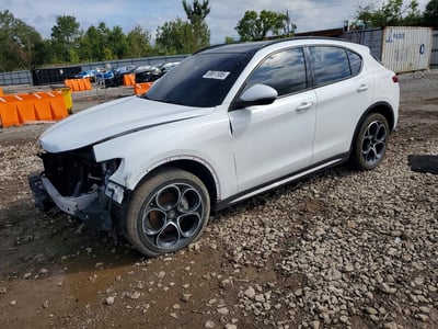 2022 Alfa Romeo Stelvio