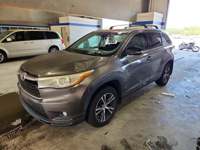 2016 Toyota Highlander
