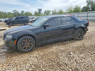2016 Chrysler 300s