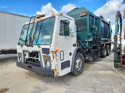 2016 Mack Leu613