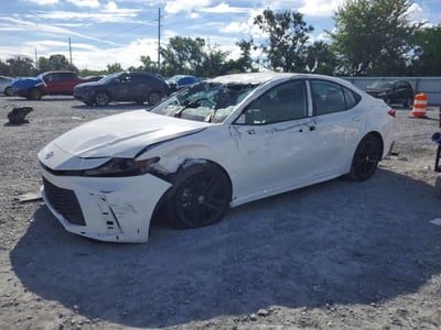 2025 Toyota Camry Hybrid