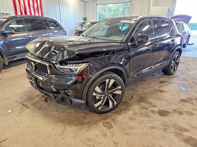 2024 Volvo XC40