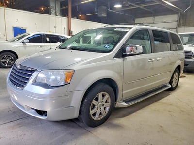 2010 Chrysler Town & Country