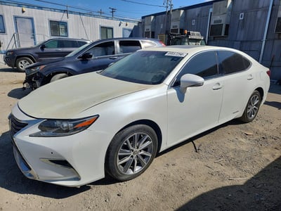 2017 Lexus ES 300h