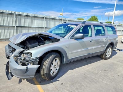 2005 Volvo XC70