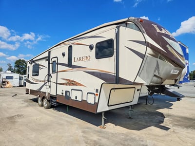 2015 Keystone Trailer