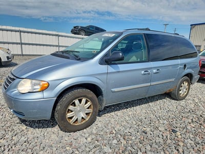 2005 Chrysler Town & Country