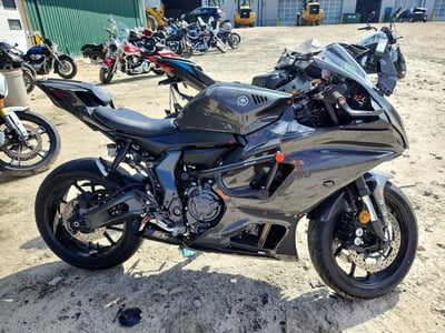 2025 Yamaha YZF-R7