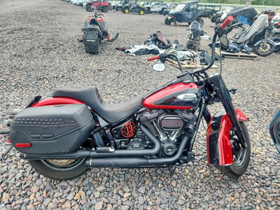 2022 Harley-Davidson FLHCS