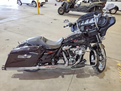 2023 Harley-Davidson FLHX