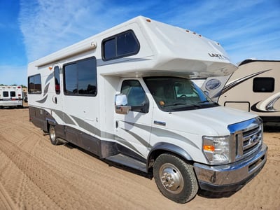 2016 Ford E-450